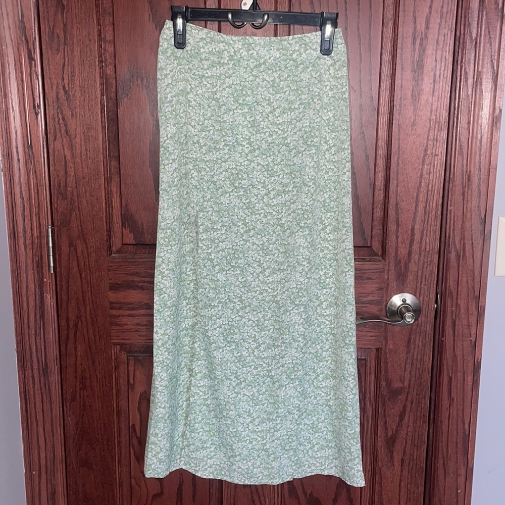 floral skirt